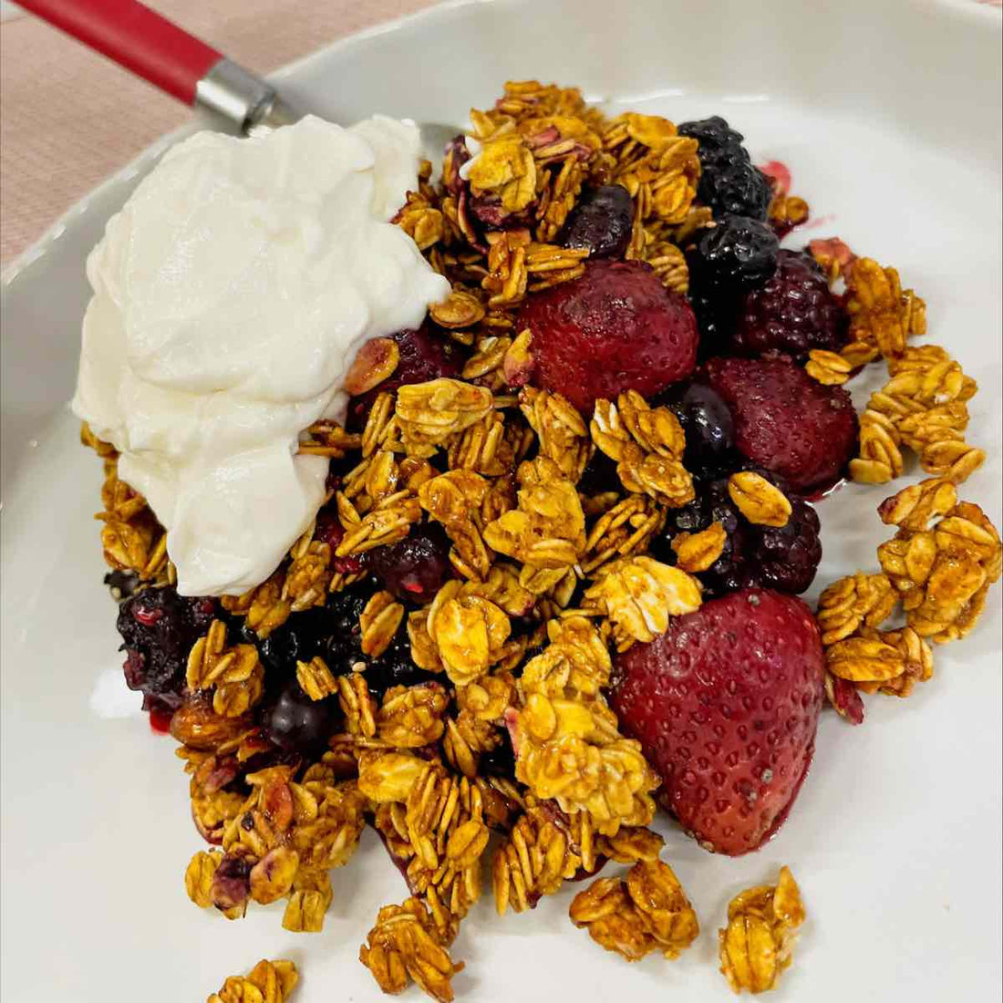 breakfast berry crunch