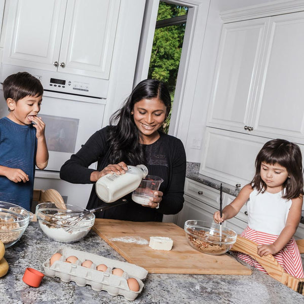 Little Red Wagon Granola founder with her kids